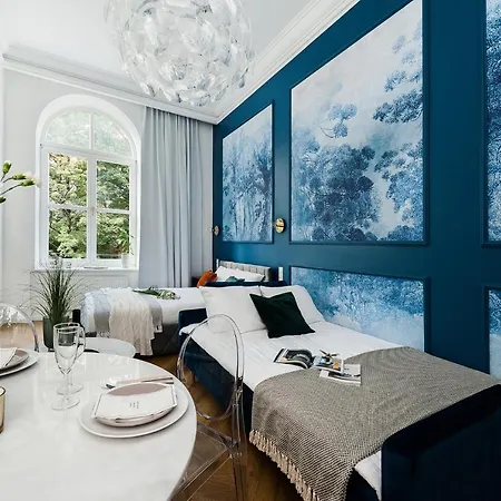 Louvre - Loftaffair * Krakkó