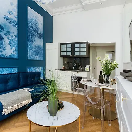 Louvre - Loftaffair * Краков