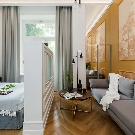 Louvre - Loftaffair Apartman Krakkó