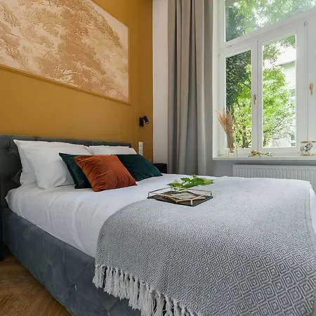 Louvre - Loftaffair *